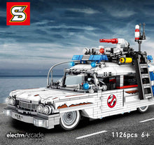 Load image into Gallery viewer, Ghostbusters ECTO-1 1:18 building bricks 1126 pcs brick set
